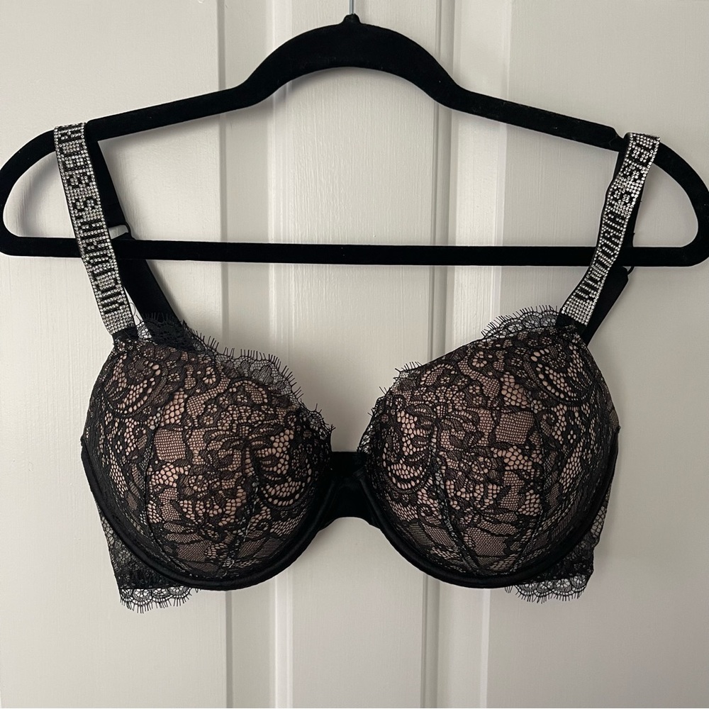 BRAND NEW VS Bling Push-up Bra
